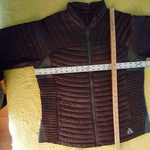 Eddie Bauer First Ascent Lightweight Puffer Jacket
